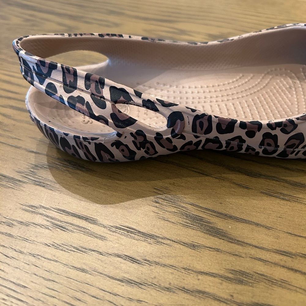 Cocks leopard print flats. Sz 8 - Picture 3 of 6
